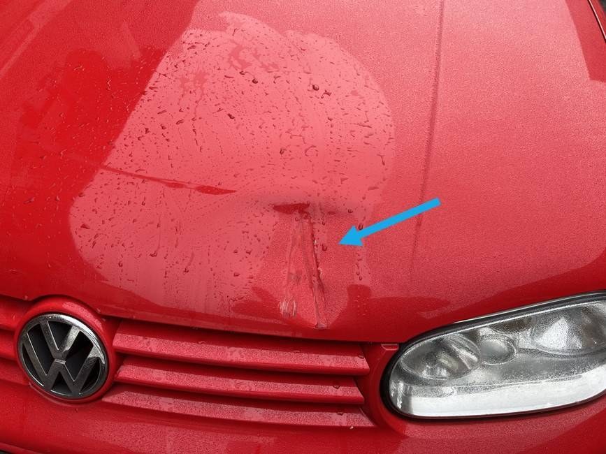 Dokumentierter Fahrzeugschaden am Volkswagen Golf IV Highline